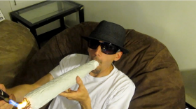 Video: Rolling One MASSIVE Joint – FIVE OUNCES!