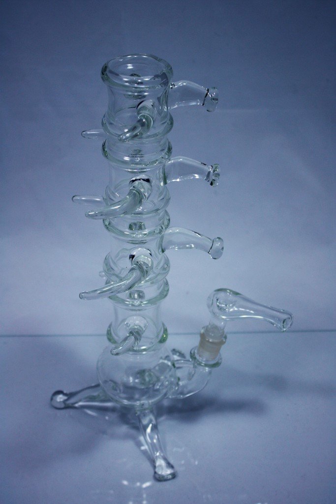 Piece of the Week | Spine Pipes and Bongs