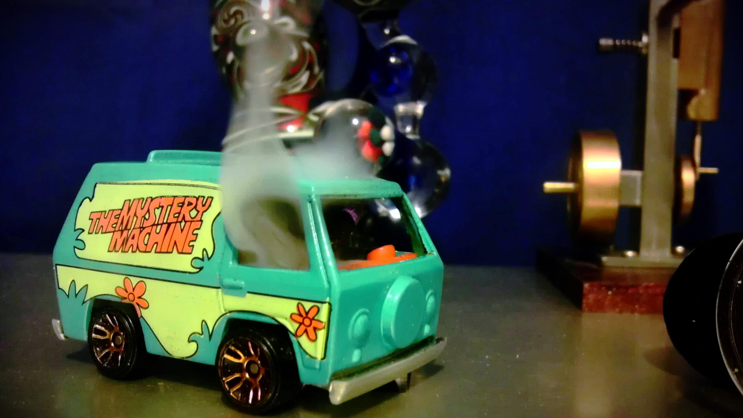 Piece of the Week | Scooby-Doo Bongs and Pipes Mystery Machine Incense Holder