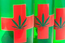 green_bottles Low-Potency Cannabis Mitigates Neuropathic Pain, Source: http://blog.norml.org/2013/01/03/study-vaporized-low-potency-cannabis-mitigates-neuropathic-pain/