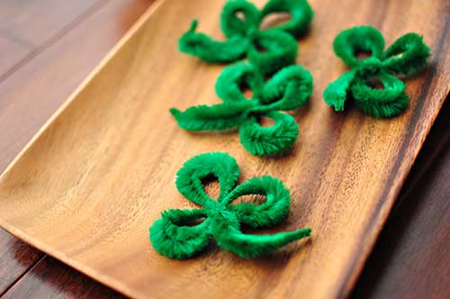 St. Patrick's Day | Pipe Cleaner Shamrocks