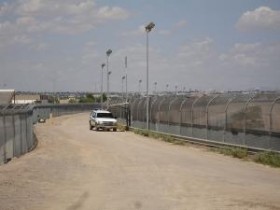 mexican drug cartels Source http://stopthedrugwar.org/files/imagecache/300px/US-Mexico_border_fence.jpg