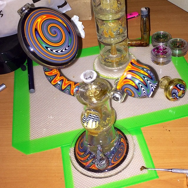 J Red Glass Heady Swing Dome, posted by @seattledabber