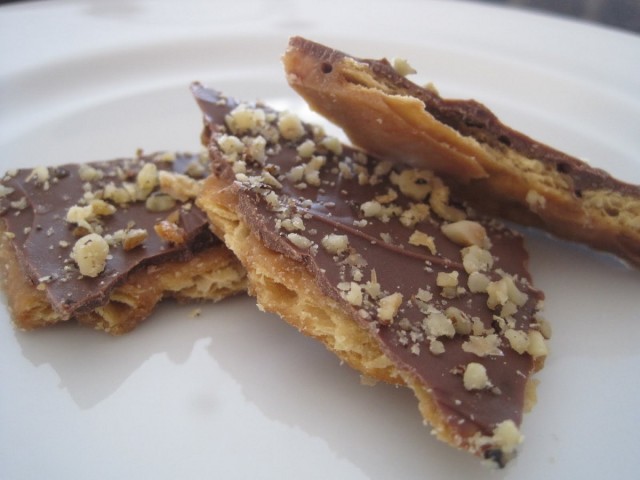Great Edibles Recipes: Saltine Toffee Cannabis Cookies, Source: http://sweetescapebakery.blogspot.com/2011/01/saltine-toffee.html