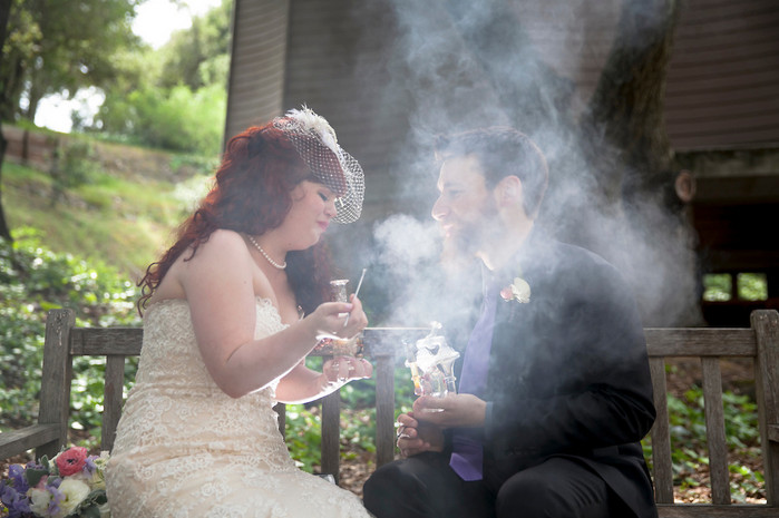 Trend Alert: Wedding Dabs, Source: Julie Hanna Photography