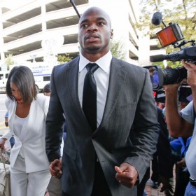 NFL Star Adrian Peterson Ordered Arrested for Pot Admission