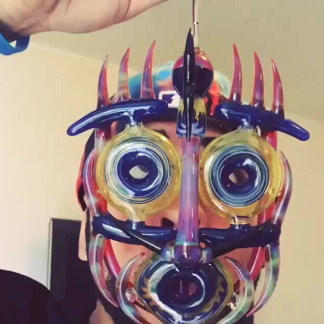 Piece of the Week | Insane Dab Mask by Etai Rahmil (VIDEO) - Weedist