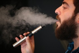 “VAPE” Is Oxford Dictionary’s Word of the Year