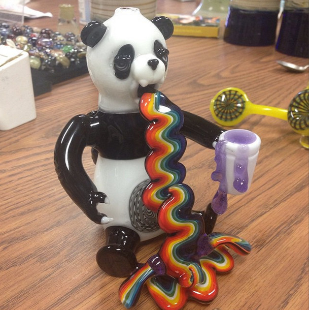 Piece of the Week | Panda Rainbow Puke Rig