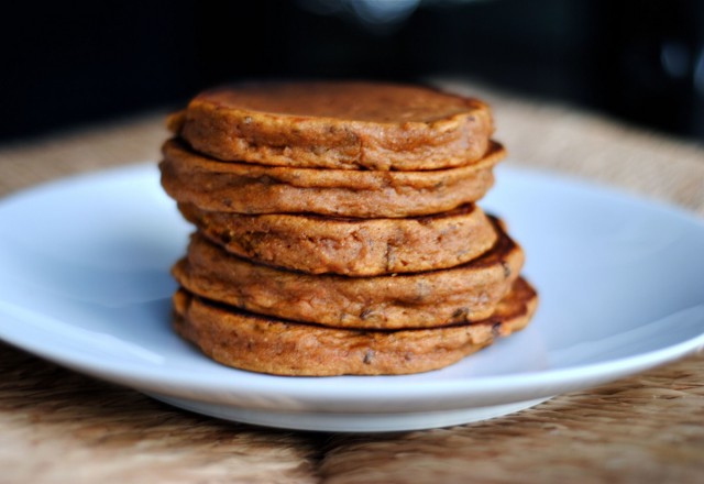 Great Edibles Recipes: Vegan Sweet Potato Pancakes, Source: http://www.biggirlssmallkitchen.com/2009/02/working-with-what-you-have-squash-and.html