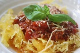 Great Edibles Recipes: Spaghetti Squash With Homemade Tomato Sauce