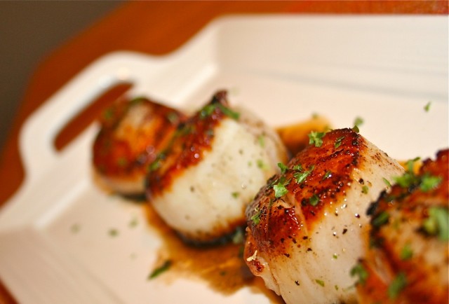 Great Edibles Recipes: Cocoa Seared Scallops with Creamy Cannabis-Polenta, Source: http://goodfoodfreshingredients.com/category/quick-and-easy/