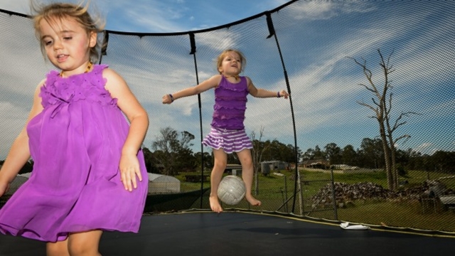 Epileptic Australian Child Clings to Hope for Gov't Cannabis Trial, Source: http://www.smh.com.au/content/dam/images/1/m/5/w/e/5/image.related.articleLeadwide.620x349.1m5c4d.png/1427112639035.jpg