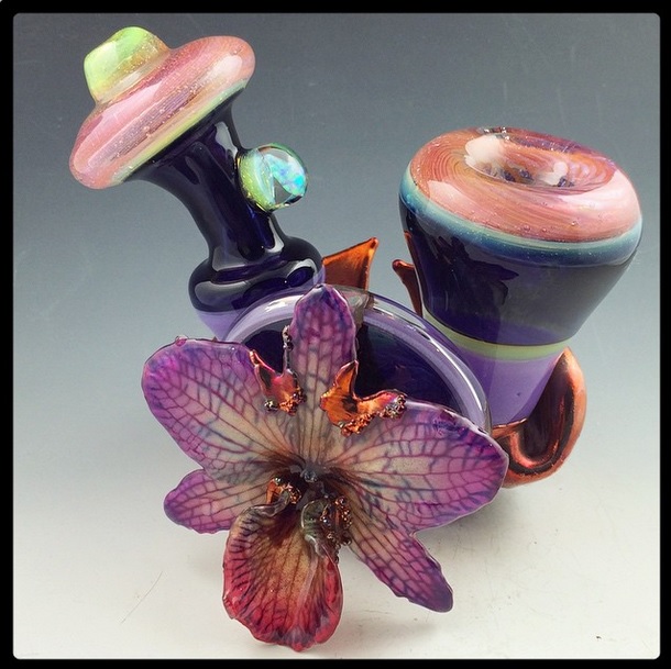 Piece of the Week | Authentic Orchid Pipes - Weedist