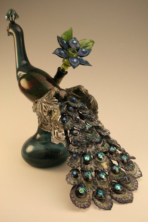 Piece of the Week | Gorgeous Peacock Rig by Dellene Peralta - Weedist