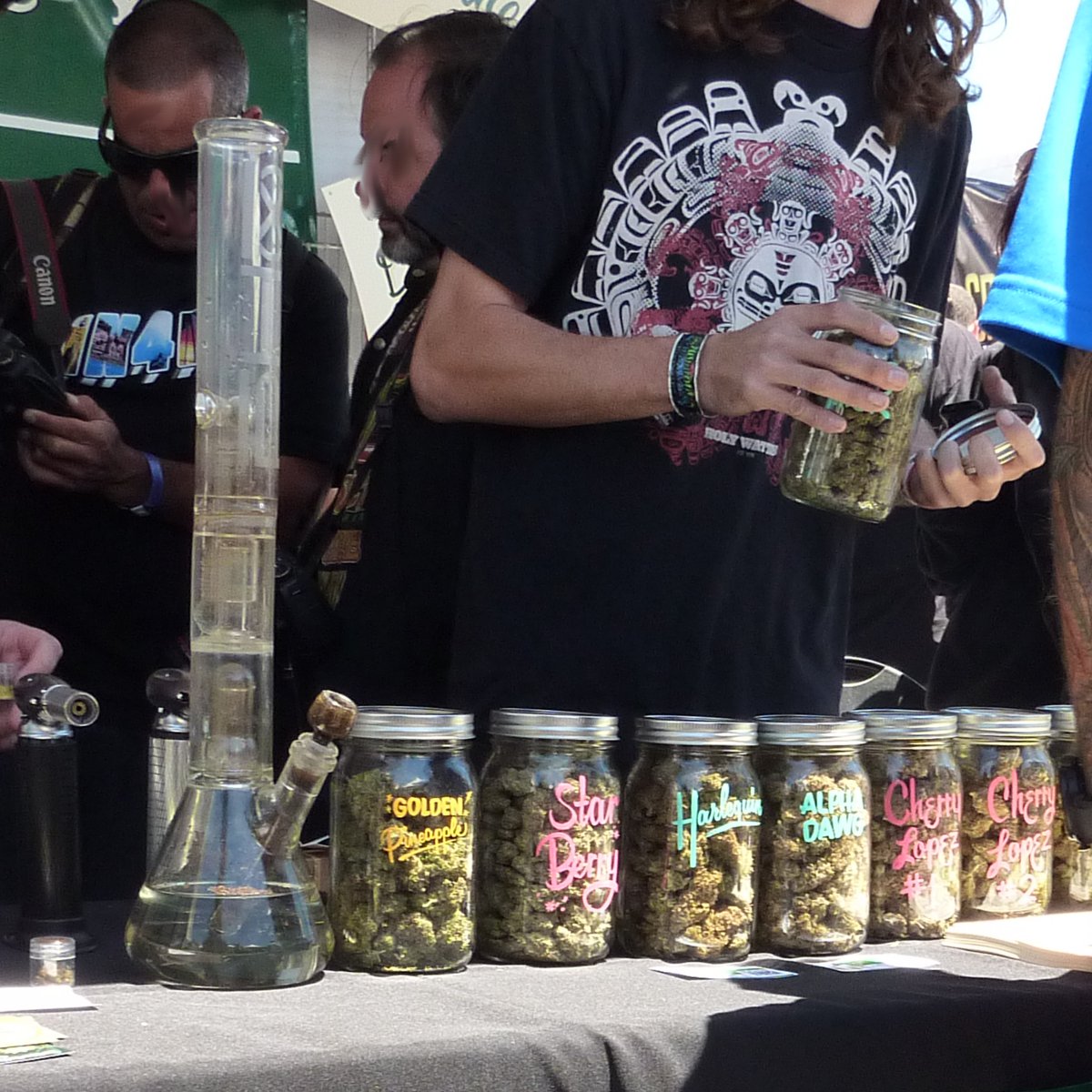 CannabisCup2012SanFrancisco-HillsFarmacyOakland