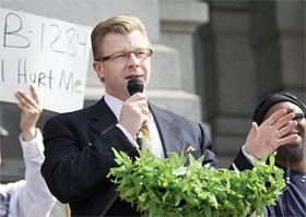 Denver cannabis attorney Rob Corry legal cannabis club, Source: http://www.coloradostatesman.com/content/991672-patients-vs-prosecutors-medical-marijuana-hearing