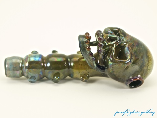 Piece of the Week | Spine Pipes and Bongs