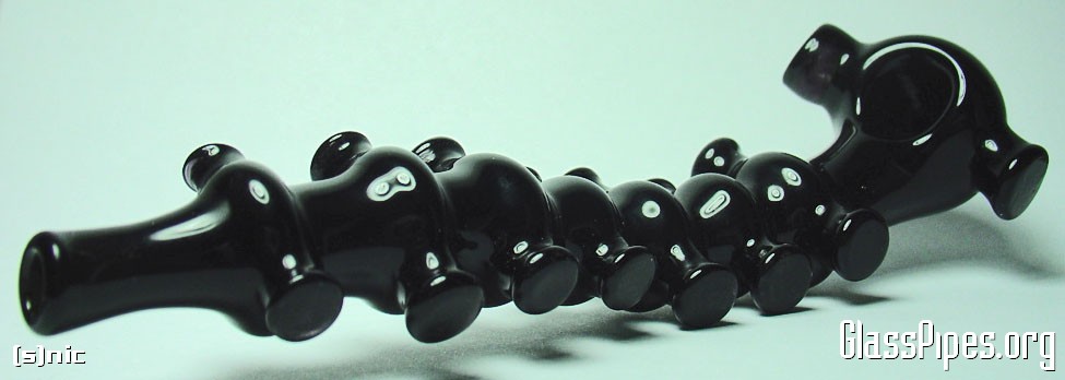 Piece of the Week | Spine Pipes and Bongs