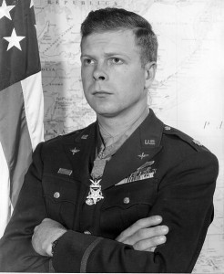 Major Bong Major Bong, Source: http://img.readtiger.com/wkp/en/Richard_Bong_photo_portrait_head_and_shoulders.jpg