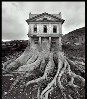 Jerry Uelsmann_5, Source: http://www.uelsmann.net/works.php