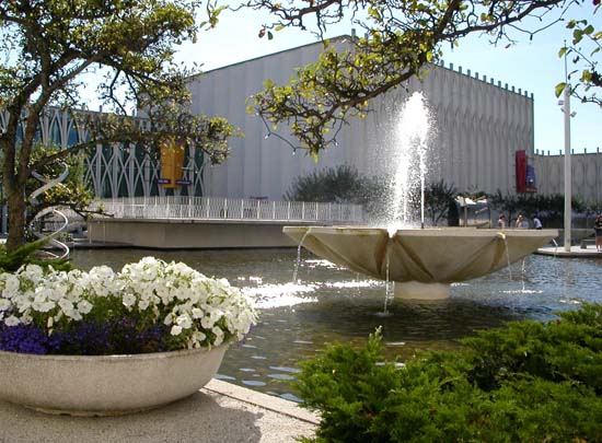 Pacific-Science-Center-Fountain - Copy