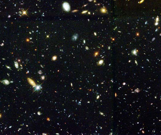 size of the universe galaxies hubble deep field Source http://hyperphysics.phy-astr.gsu.edu/hbase/astro/astpic/deepsec.jpg