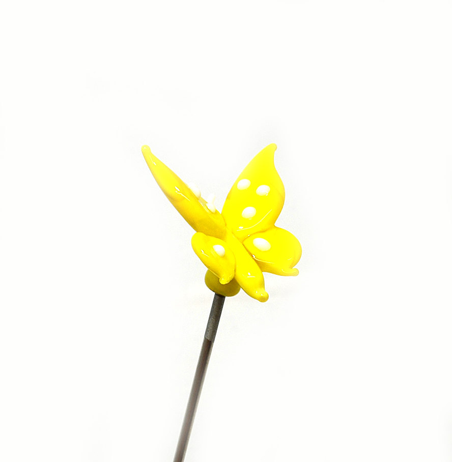 Yellow Butterfly Poker / Stir