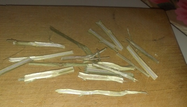 Two Ways to Use Your Stems - Weedist