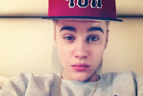 Title: Cannabis Not To Blame For Idiocy, Source: http://cdn.evilbeetgossip.com/wp-content/uploads/2013/04/justin-bieber5-500x334.jpg