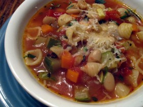 Great Edibles Recipes: Cannabis Crock-Pot Minestrone Soup