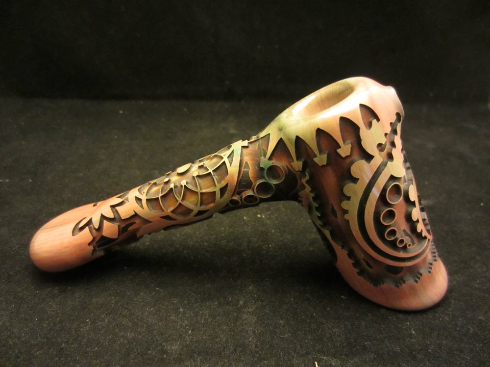 Piece of the Week | Etched Crop Circle Pipe - Weedist