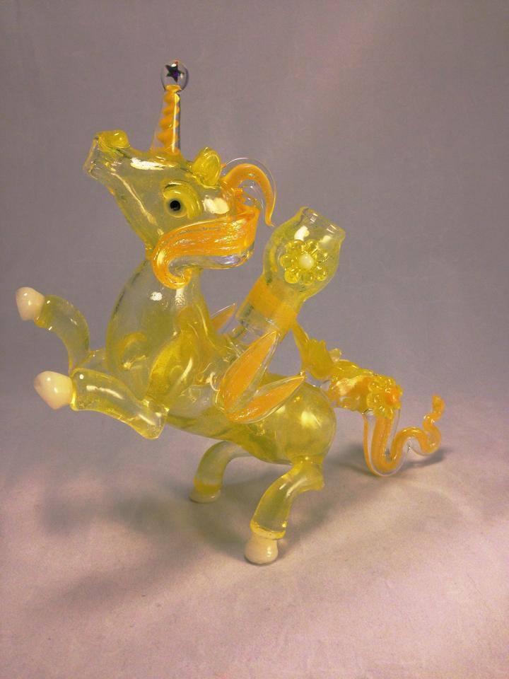Piece of the Week | Unicorn Dab Rigs - Weedist
