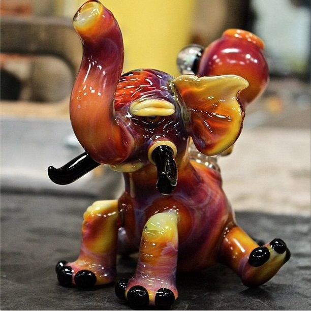 Piece of the Week | Heady Elephant Rigs - Weedist