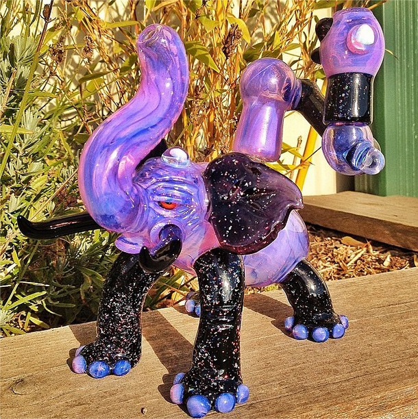 Piece of the Week | Heady Elephant Rigs - Weedist
