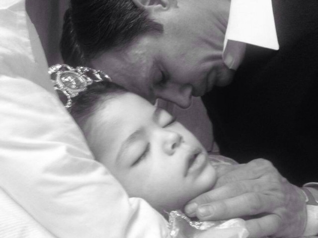 Chloe Grauer-Lea, TN 3 Year Old, Dies Waiting for CBD Oil, Source: http://cdn.ladybud.com/wp-content/uploads/2014/12/10606222_1532320517007664_8589090812100845654_n.jpg?0007ed
