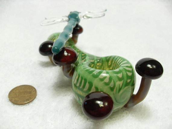 Piece of the Week | Dragonfly and Mushroom Pipe - Weedist