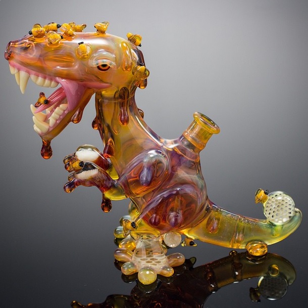 Piece of the Week | Honey Rigs by Joe Peters - Weedist