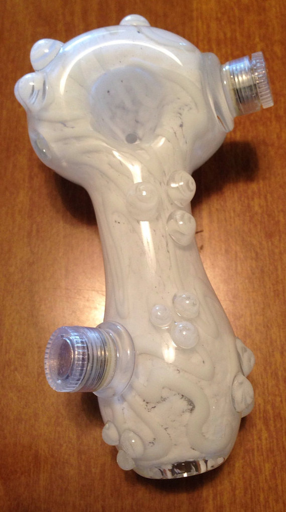 Piece of the Week | Colorful LED Glowing Pipes - Weedist