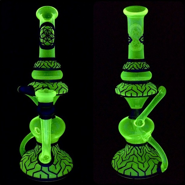 Piece of the Week | Super Heady UV Reactive Rig - Weedist